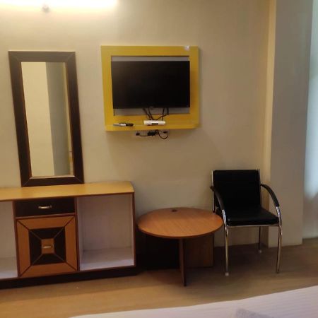 Hotel Amandeep Dharamshala Ngoại thất bức ảnh