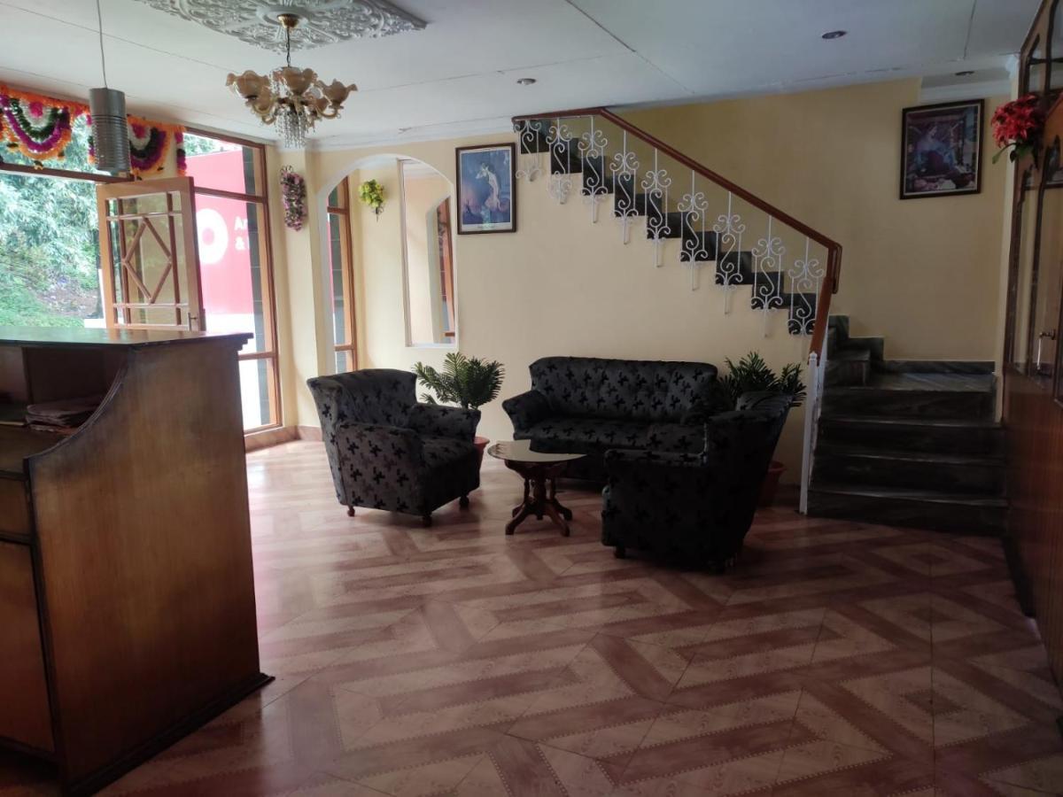 Hotel Amandeep Dharamshala Ngoại thất bức ảnh